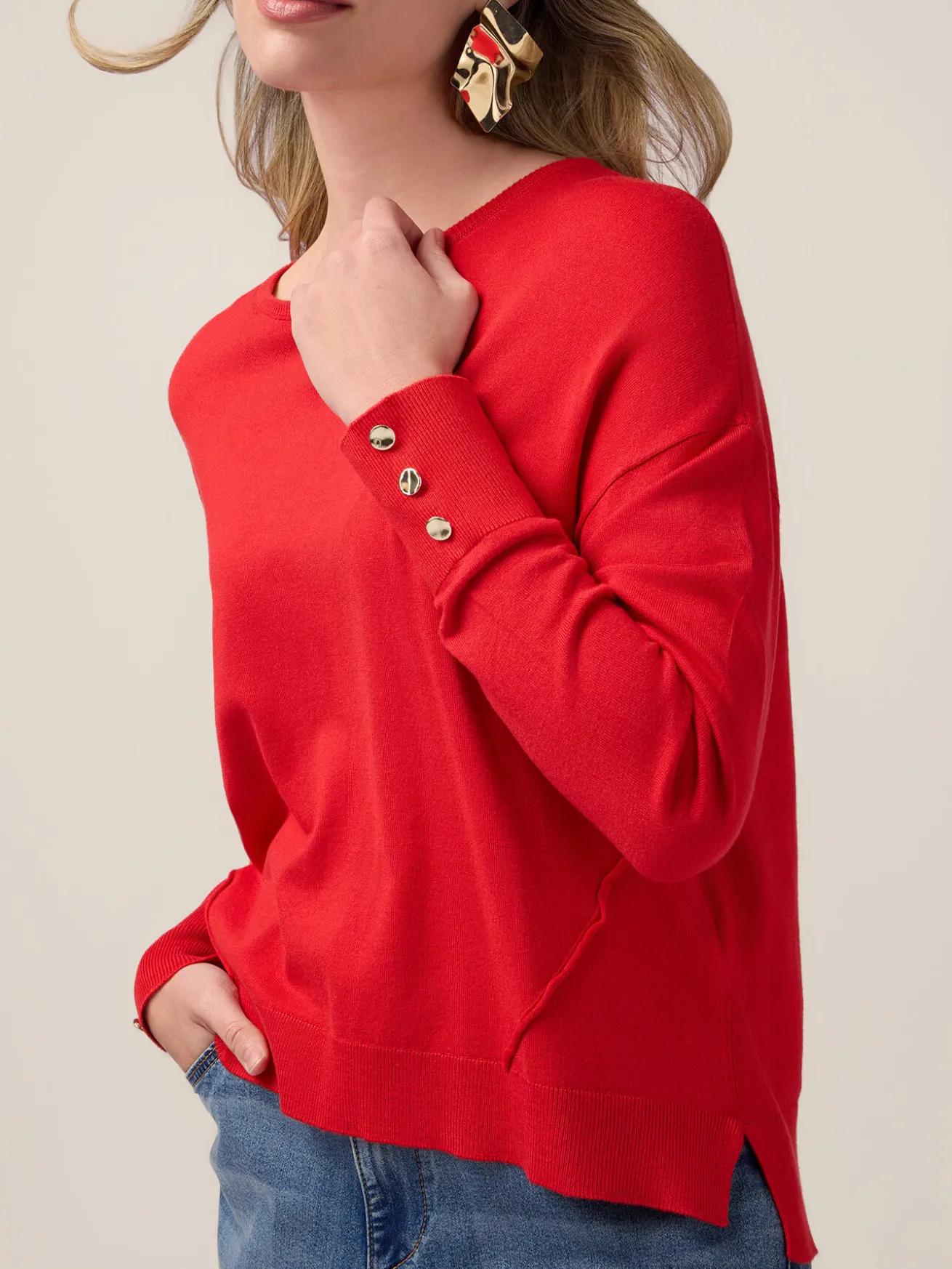 Boxy-Pullover mit Knöpfen am Ärmelabschluss