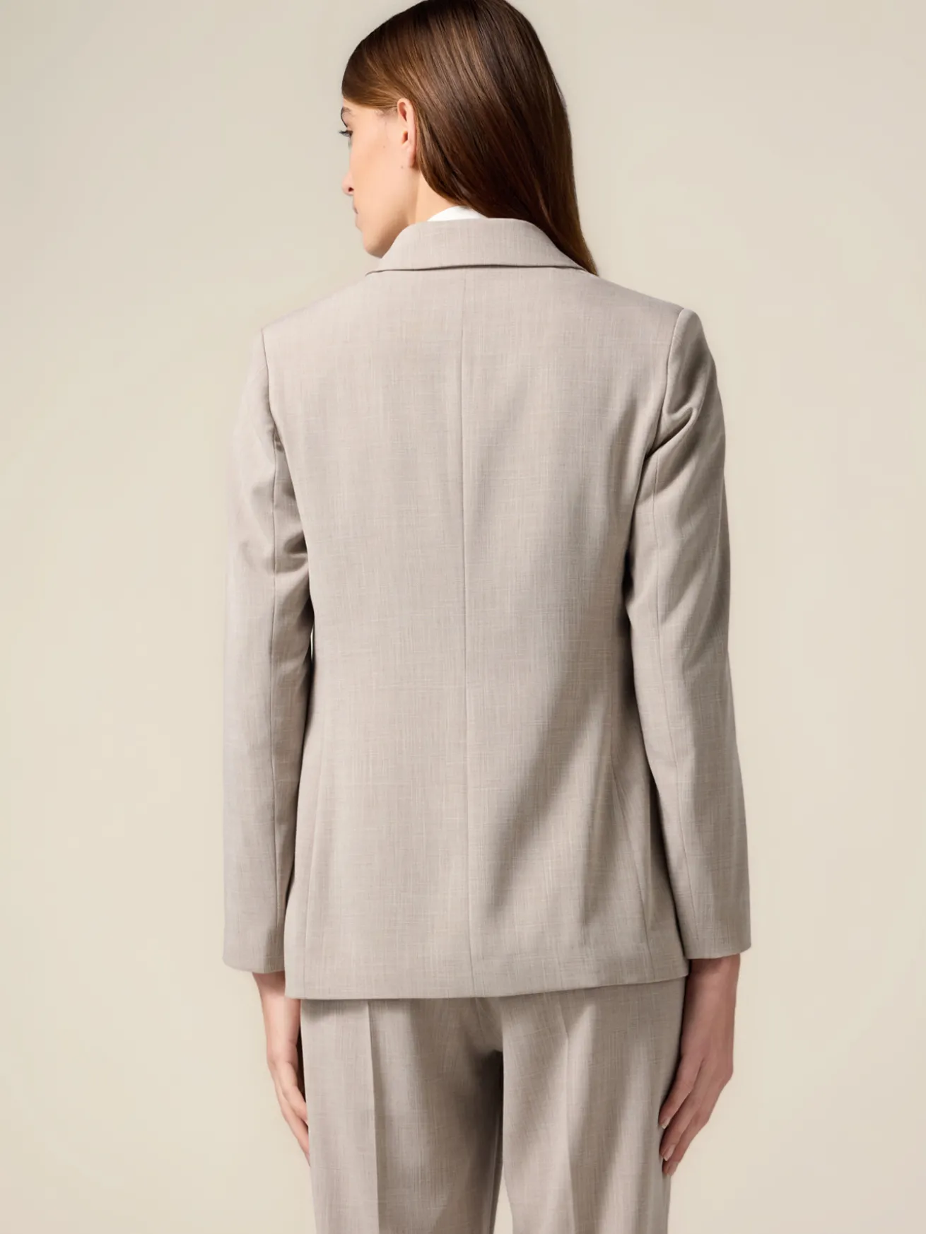 Fließender Blazer aus Viskosemischung