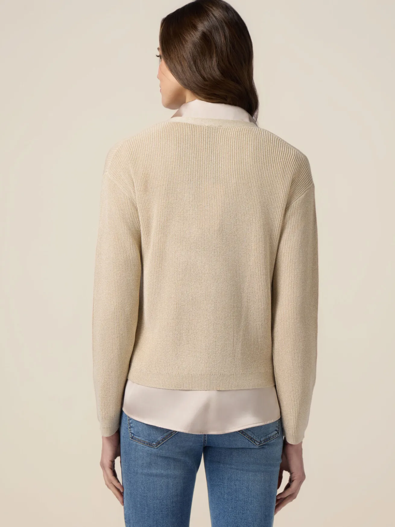 Lurex-Strickjacke mit Schmuckknöpfen