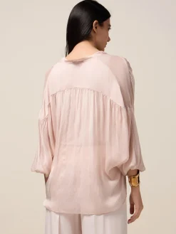 Schulterbedeckende Bluse aus Seiden-Voile-Mischgewebe