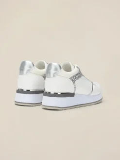 Sneakers with glitter parts