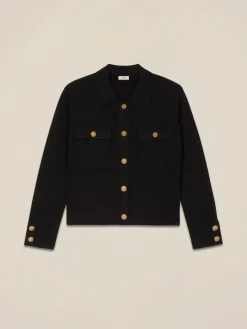 Strickjacke mit heraldischen Knöpfen