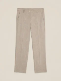 Zigarettenhose aus fließendem Stoff
